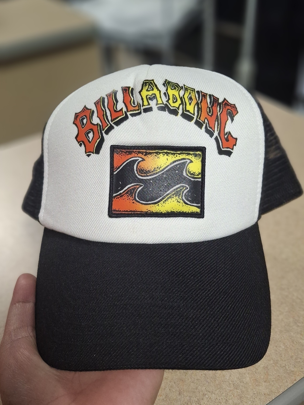 Billabong Foam Trucker Hat Snapback Mesh Surf Wave Graphic Cap